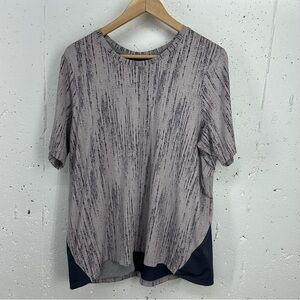 REI co-op Men’s size XL Gray Print Cycling Short Sleeve Shirt